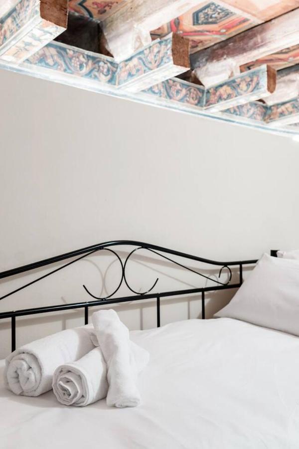 Fossalta Home, In The Heart Of The Historical Center Bologna Exteriör bild